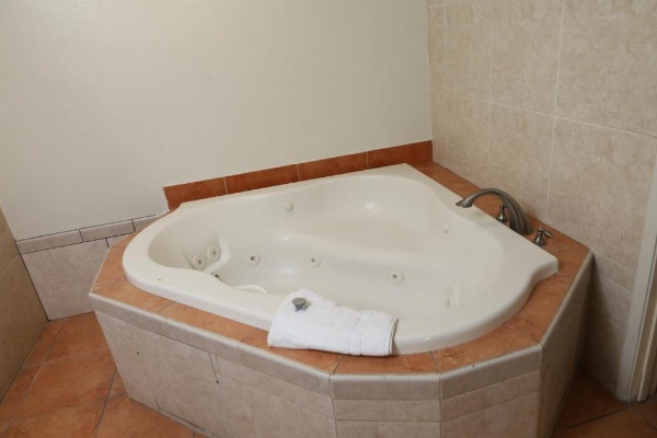 Lambert Inn image 13